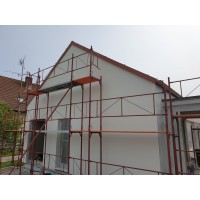 04.06.2021 / Realizácia modernej fasády novostavby rodinného domu.