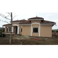 Novostavba nadštandardného rodinného domu s garážou v Galante